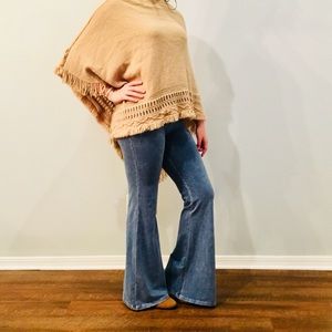 50% off bundles!! Boutique flare pants!!!